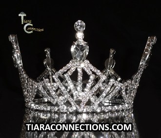 Example of Crown in Super Model Package for National Winner — *We reserve the right to replace the pictured style with one of equal or greater value.